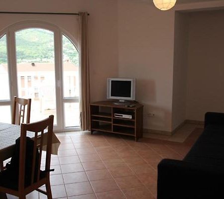 Ara-Marina Apartment Baska  Bagian luar foto