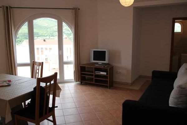Ara-Marina Apartment Baska  Bagian luar foto