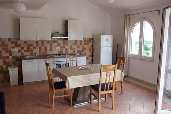 Ara-Marina Apartment Baska  Bagian luar foto